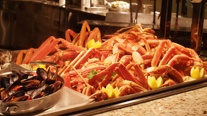 crab legs on the buffet at Margaritaville casino Bossier City